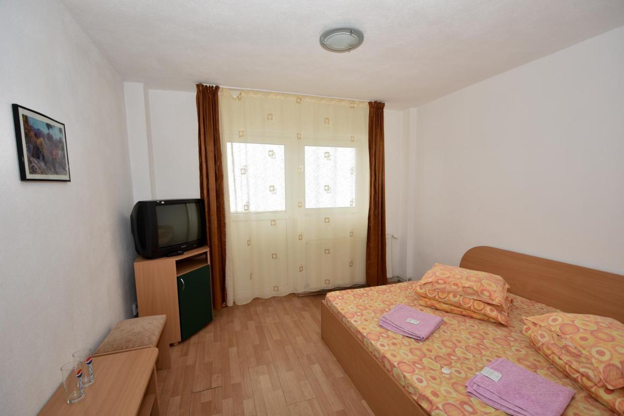 Vila Parang Petroşani Exterior foto